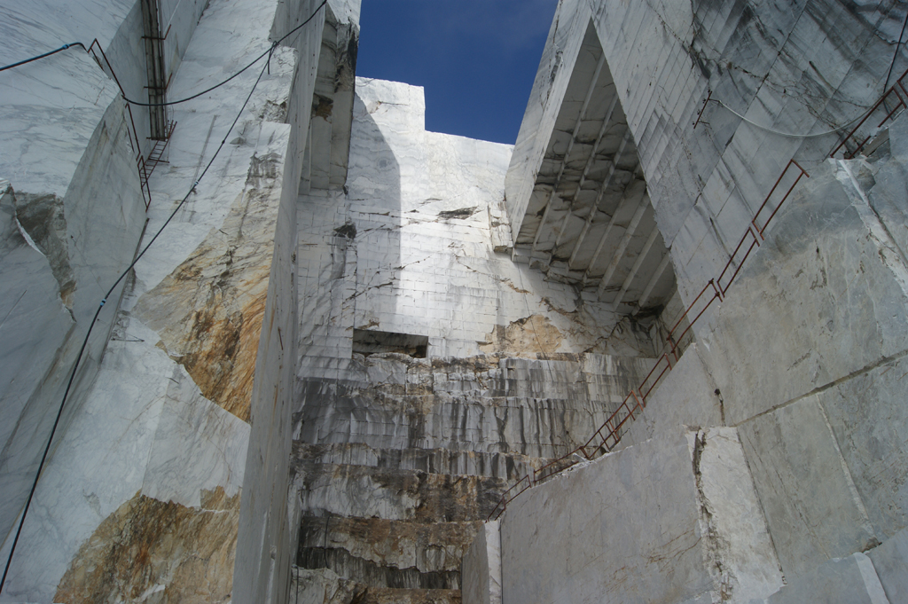 cave di marmo.